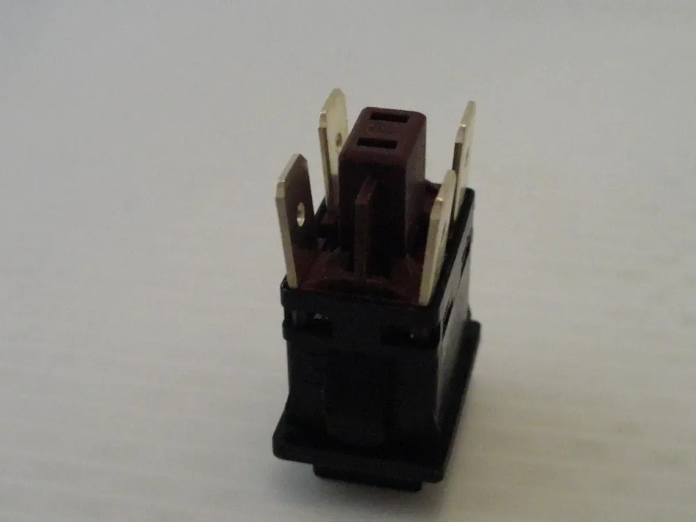 20x13 Appuyez sur le bouton unipolaire avec 4 contacts asole