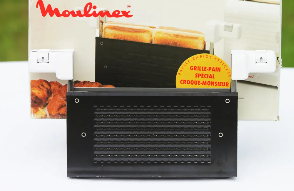 Accessoire vintage spécial croque-monsieur pour grille-pain Moulinex