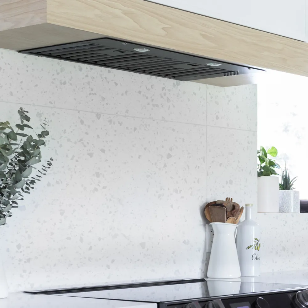 Hotte de cuisinière encastrée en acier inoxydable fini noir mat 650Cfm aguacanada