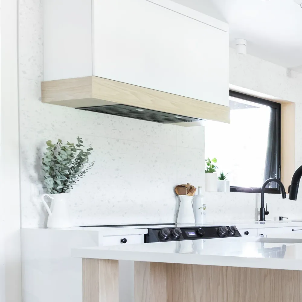 Hotte de cuisinière encastrée en acier inoxydable fini noir mat 650Cfm aguacanada