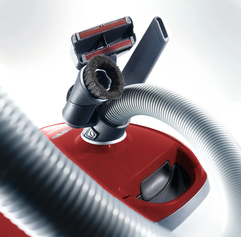 Aspirateur traîneau rouge, Miele Compact C2 Cat & Dog