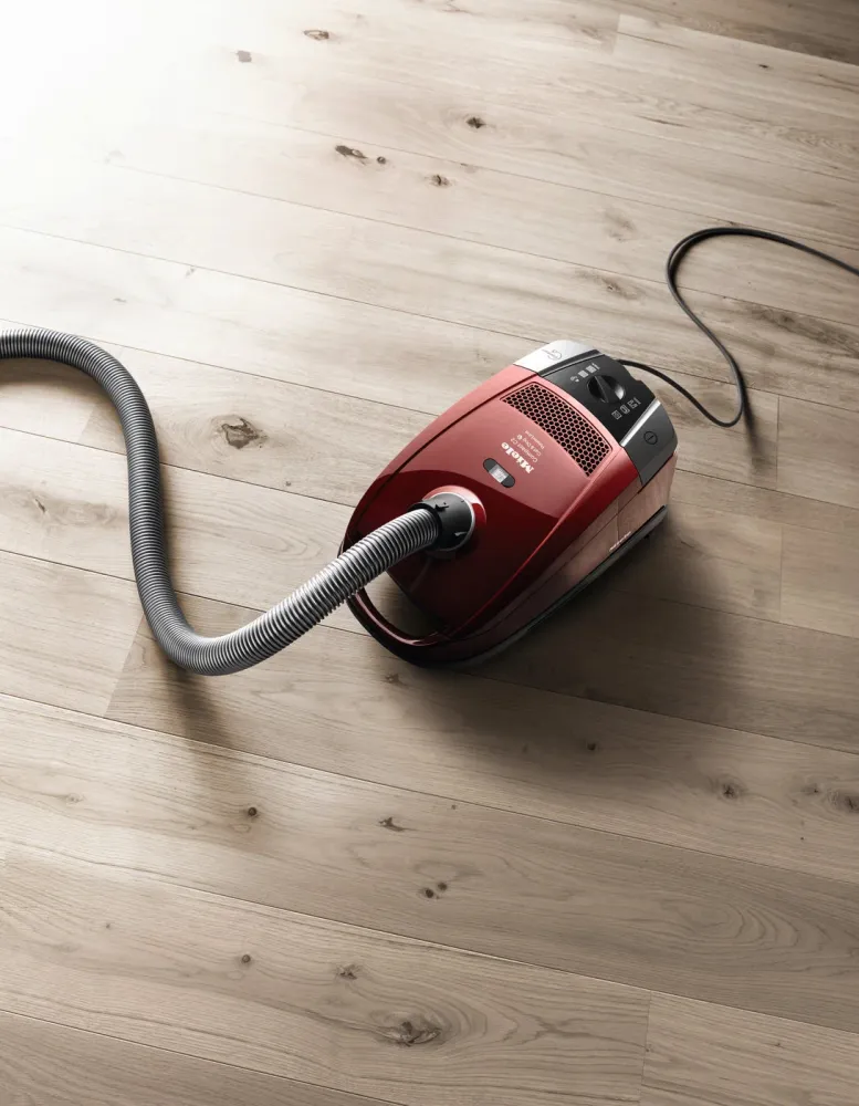 Aspirateur traîneau rouge, Miele Compact C2 Cat & Dog