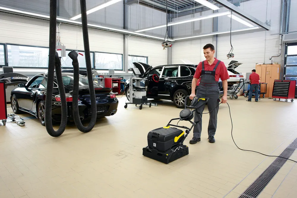 Autolaveuse BR 40/10 C Anniversary Edition noir 1.783-343.0 - Karcher