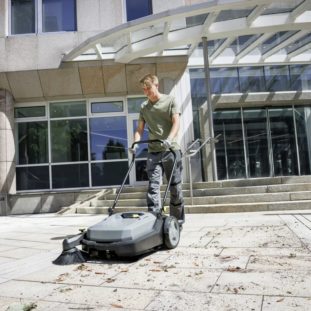 Balayeuse Karcher KM 70/20 C