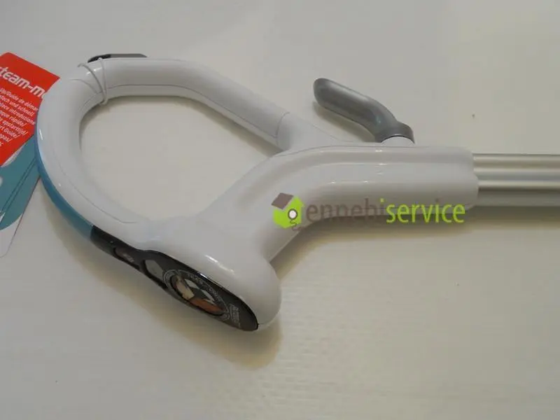 Black Steam Puck Stick + Decker FSM1630