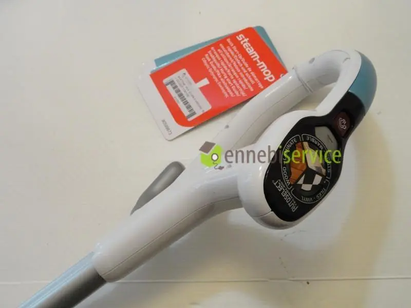 Black Steam Puck Stick + Decker FSM1630