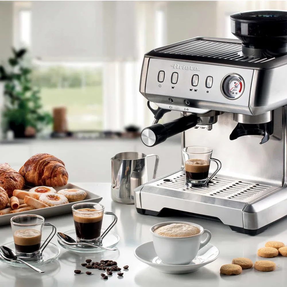 Cafetière Espresso en métal avec moulin à café et dosettes Ariete
