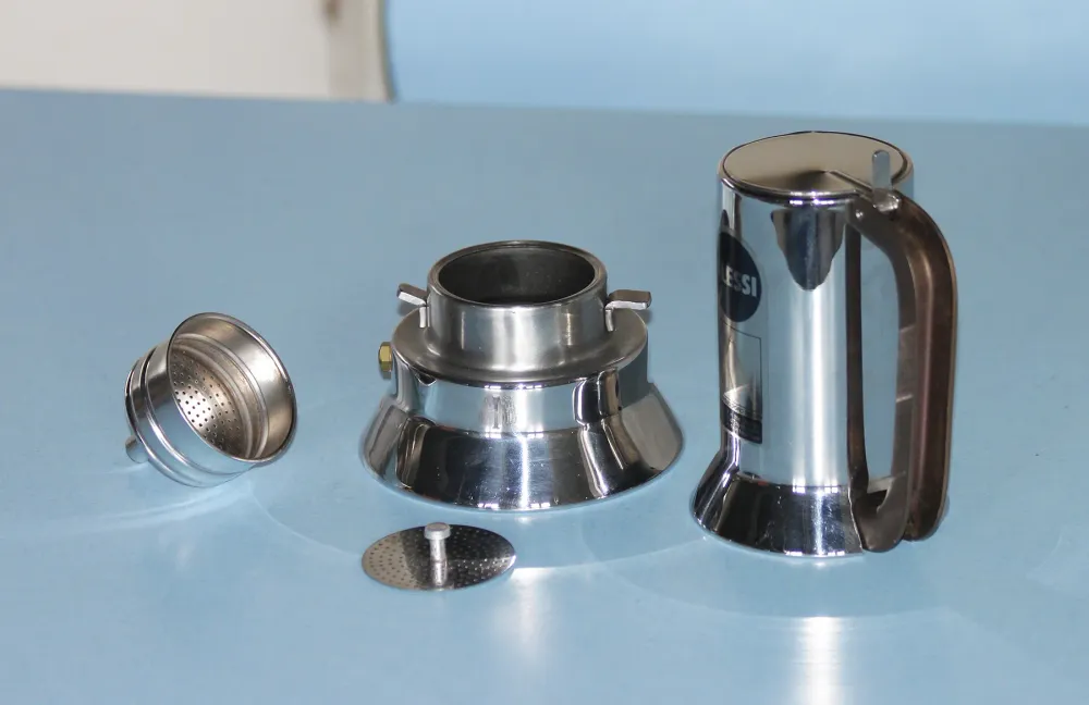 Cafetière italienne Alessi 9090/3 en inox pour 3 tasses design Richard Sapper