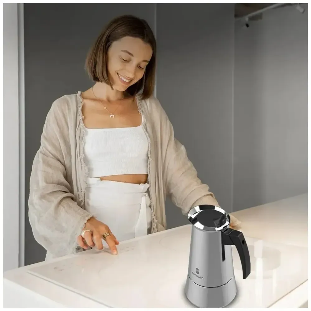 Cafetière italienne Piccolina 900 Cecotec 10 tasses élégante et polyvalente