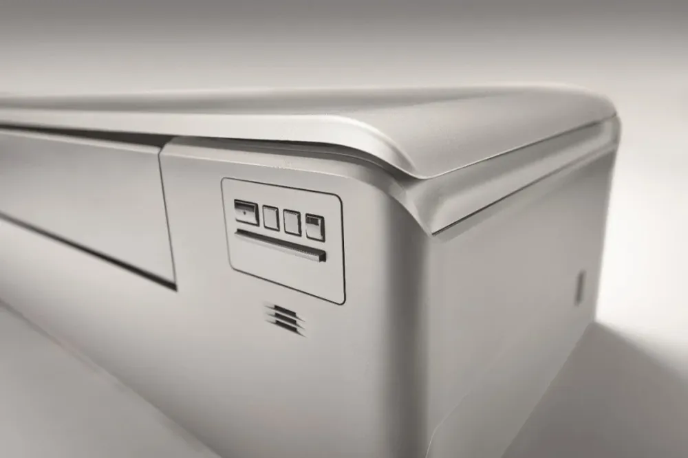 Daikin Climatiseur Bluevolution Trial Split Inverter Élégant Total Silver Série 9 + 9 + 9 Avec 3mxm68n R-32 Wi-Fi intégré...