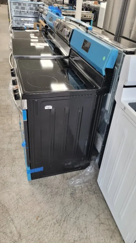 FCRE305CBS - CUISINIÈRES - Frigidaire - Électrique - Acier inoxydable - Boîte Ouverte