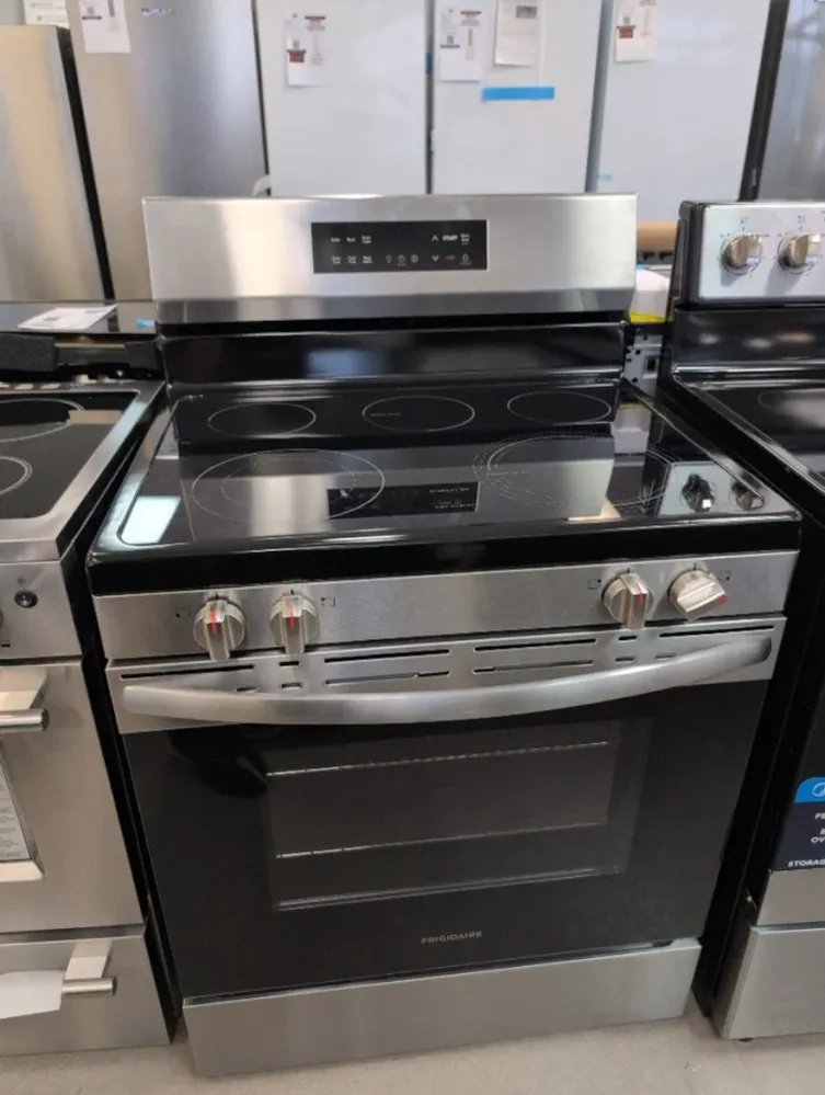 FCRE306CAS - CUISINIÈRES - Frigidaire - Électrique - Acier inoxydable - Boîte Ouverte