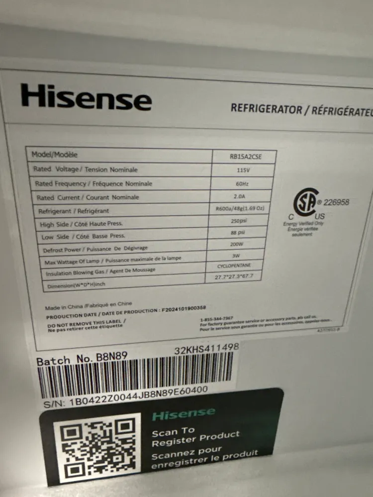 Réfrigérateur à congélateur inférieur à profondeur de comptoir 14,7 pi³ 28 po de Hisense (RB15A2CSE) HAIER
