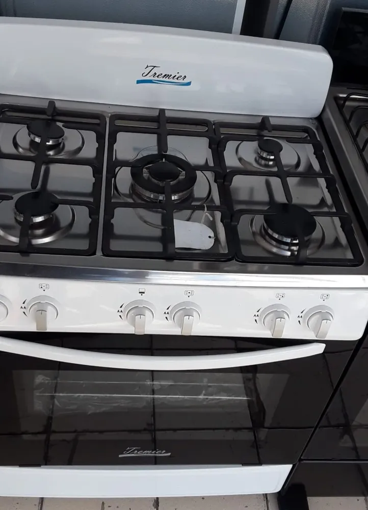 Estufa de 30" color blanca de Gas Tremier IB STORE