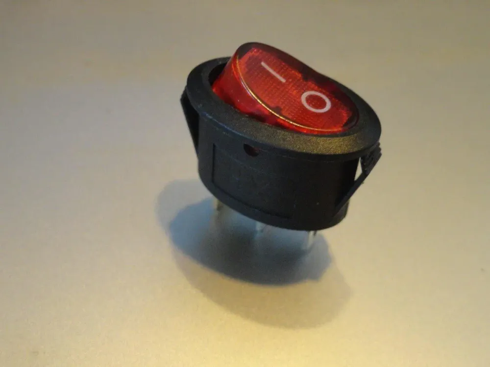 Interrupteur rouge ovale lumineux 6A 250V 3 Faston 4.8