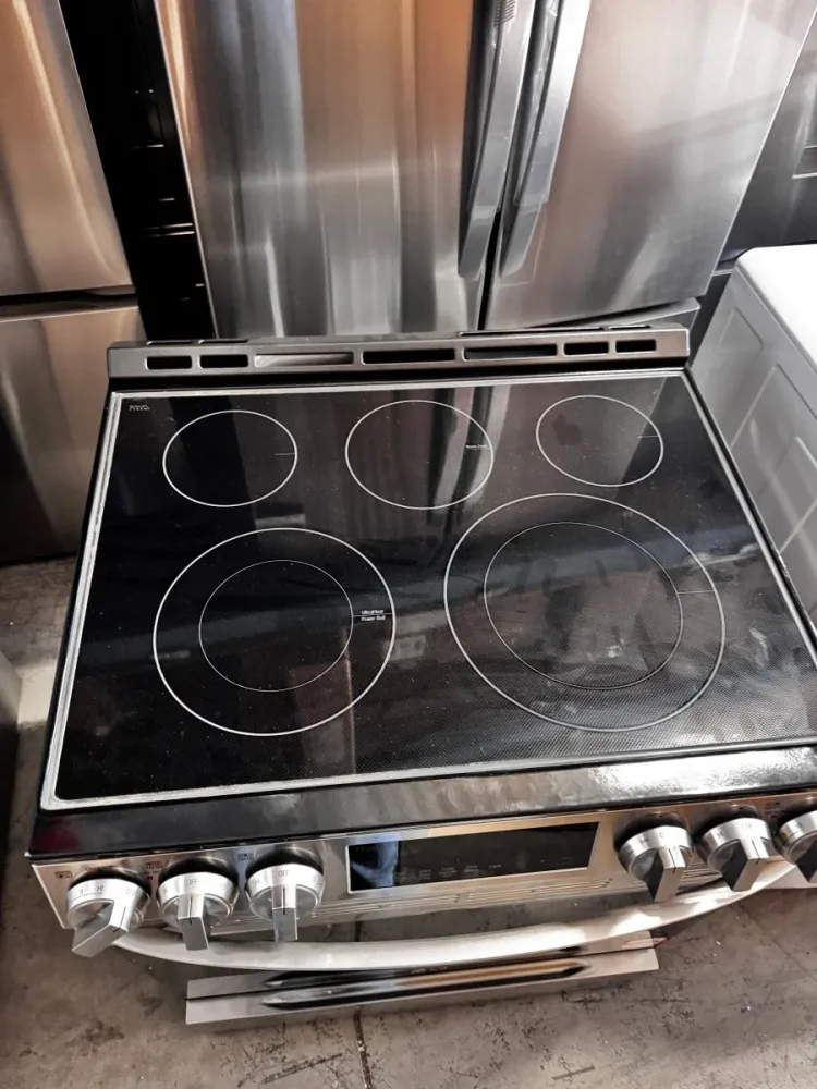 LSEL6333F - CUISINIÈRES - LG - Électrique - Acier inoxydable - Boîte Ouverte