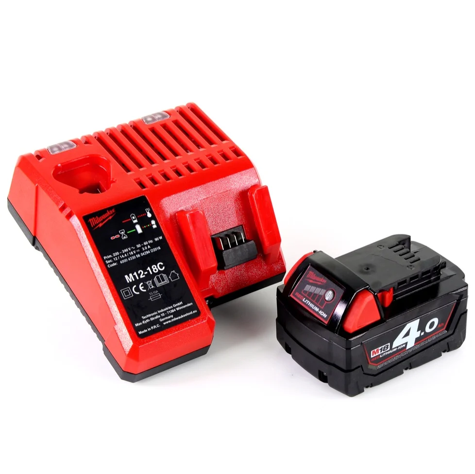 Milwaukee M18 CV 401C Aspirateur sans fil 18V + 1x Batterie 4.0 Ah + Chargeur