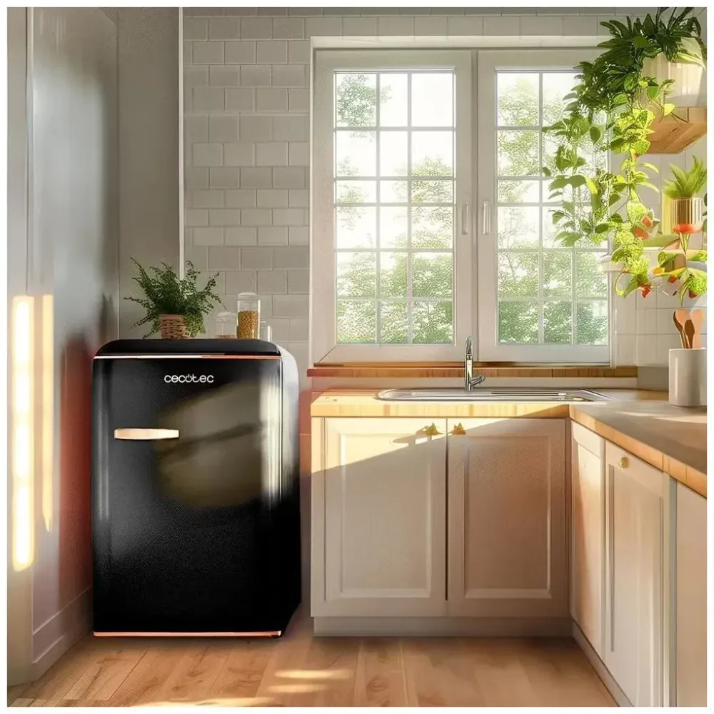 Mini frigo rétro 110 L noir avec compartiment congélateur et éclairage intérieur classe E Cecotec