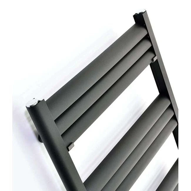 Radiateur sèche-serviettes design Accuro Korle noir mat 500 mm x 1 400 mm myhomeware