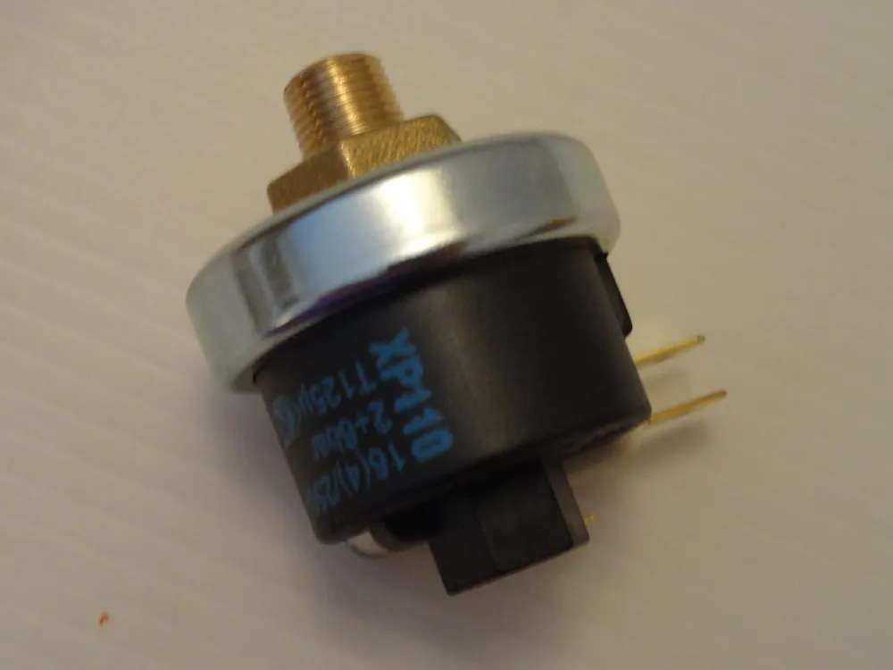 Pressostat 1/8 mâle 5bar bieffe