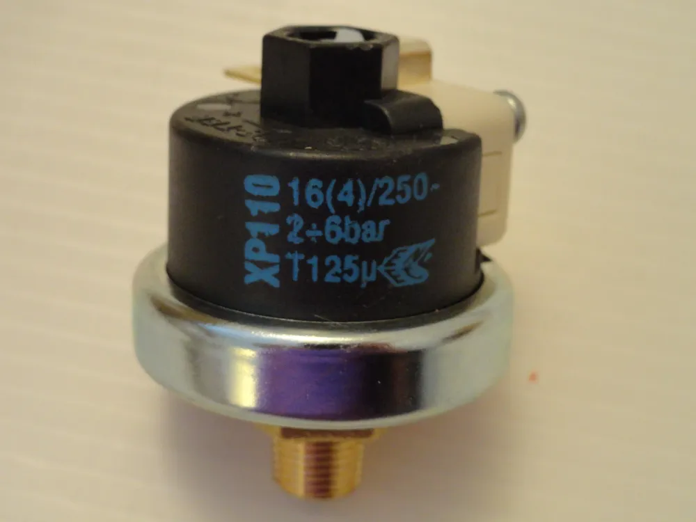 Pressostat 1/8 mâle 5bar bieffe