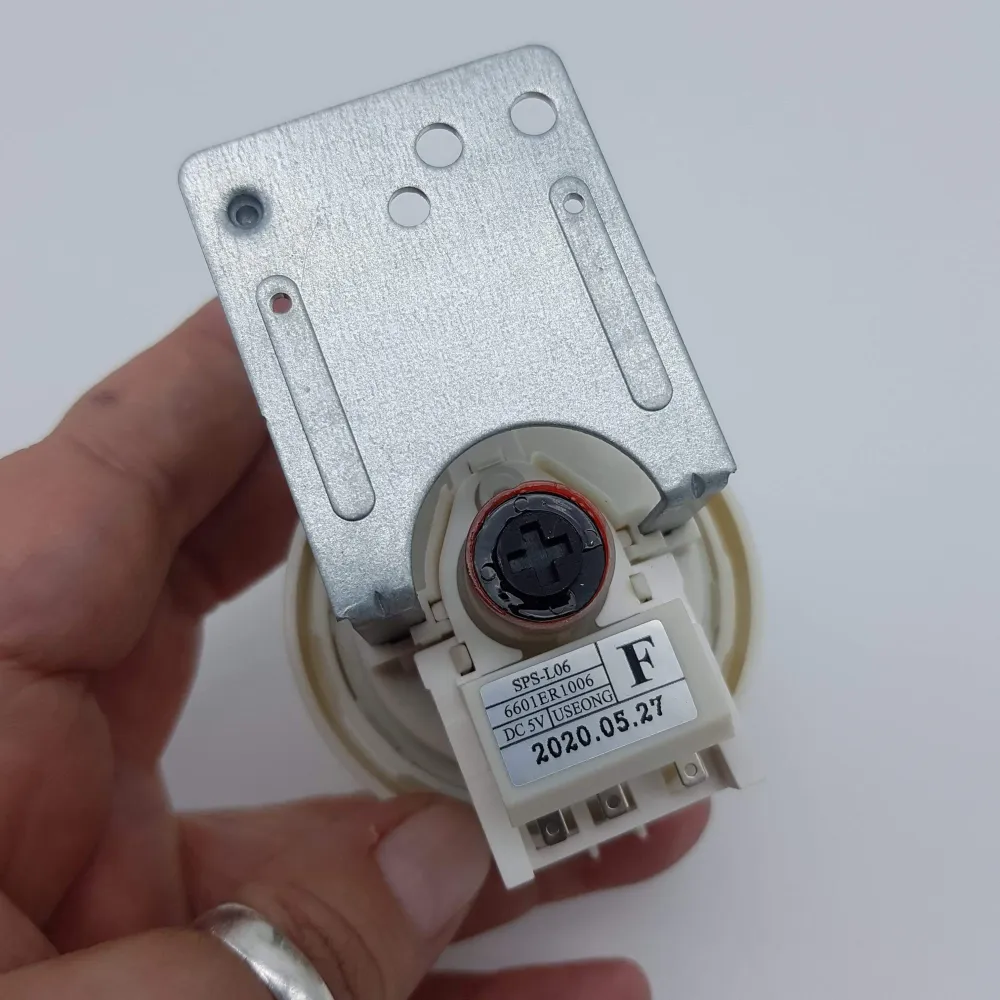Pressostat pour la machine à laver LG SPS-L06A