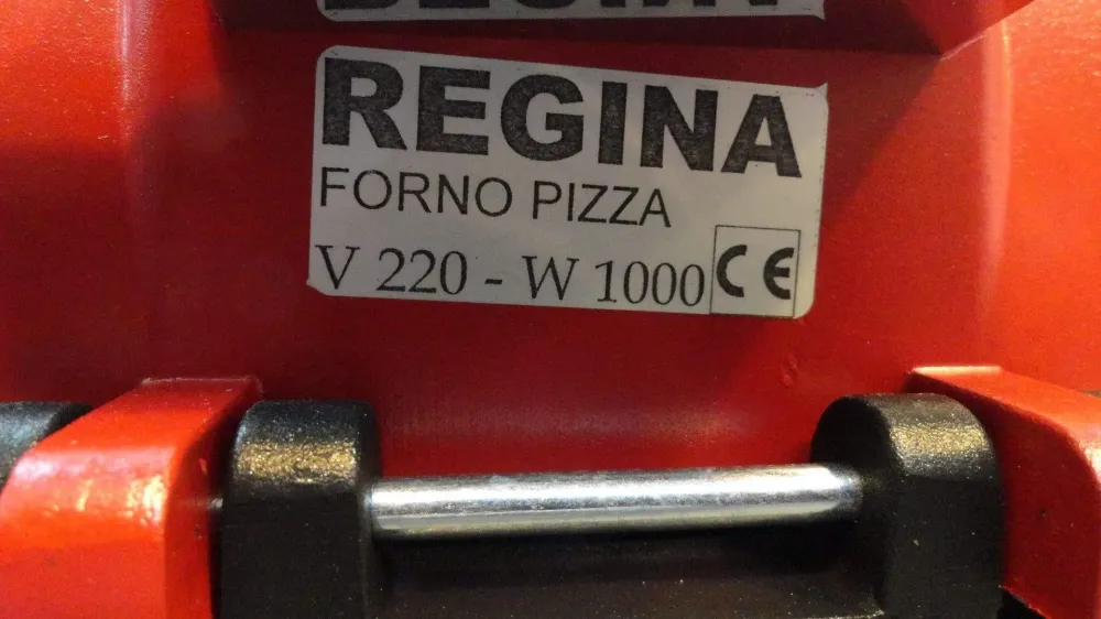 Regina Larem Pizza Four