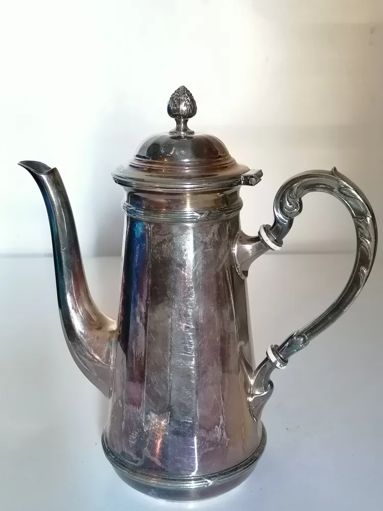 Cafetière argenté style Louis XVI Salle des Ventes La Découverte