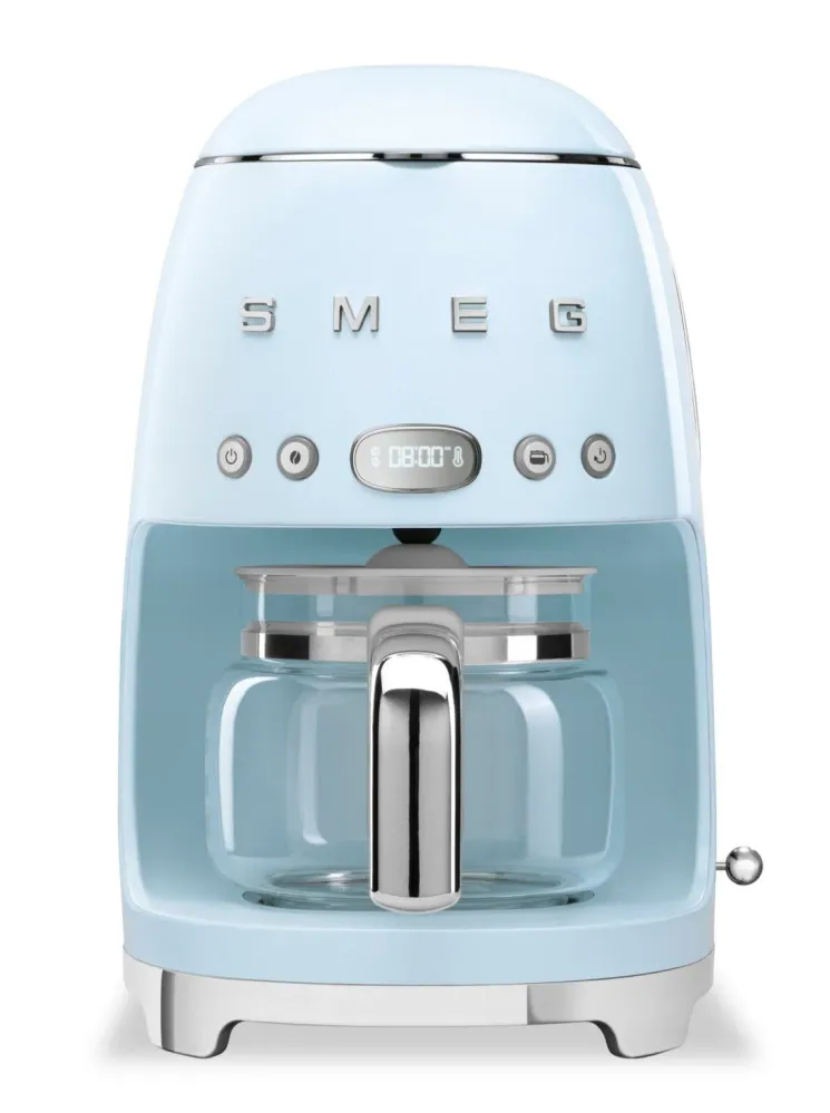 Smeg 10-Cup Drip Coffeemaker - DCF02PBUS|Cafetière à filtre Smeg de 10 tasses - DCF02PBUS Smeg Canada Inc
