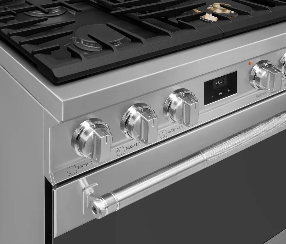 Smeg 4.6 Cu. Ft. Professional Gas Range - SPR30UGGX|Cuisinière professionnelle à gaz Smeg de 4,6 pi3 - SPR30UGGX Smeg Cana...