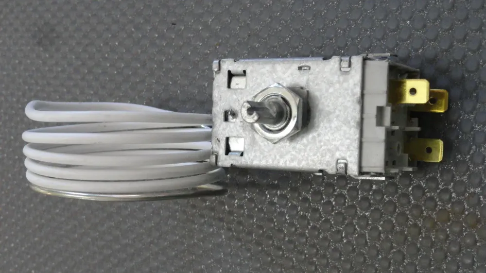 Thermostat Atea pour Frigo Candy A130014 (C3-0114)