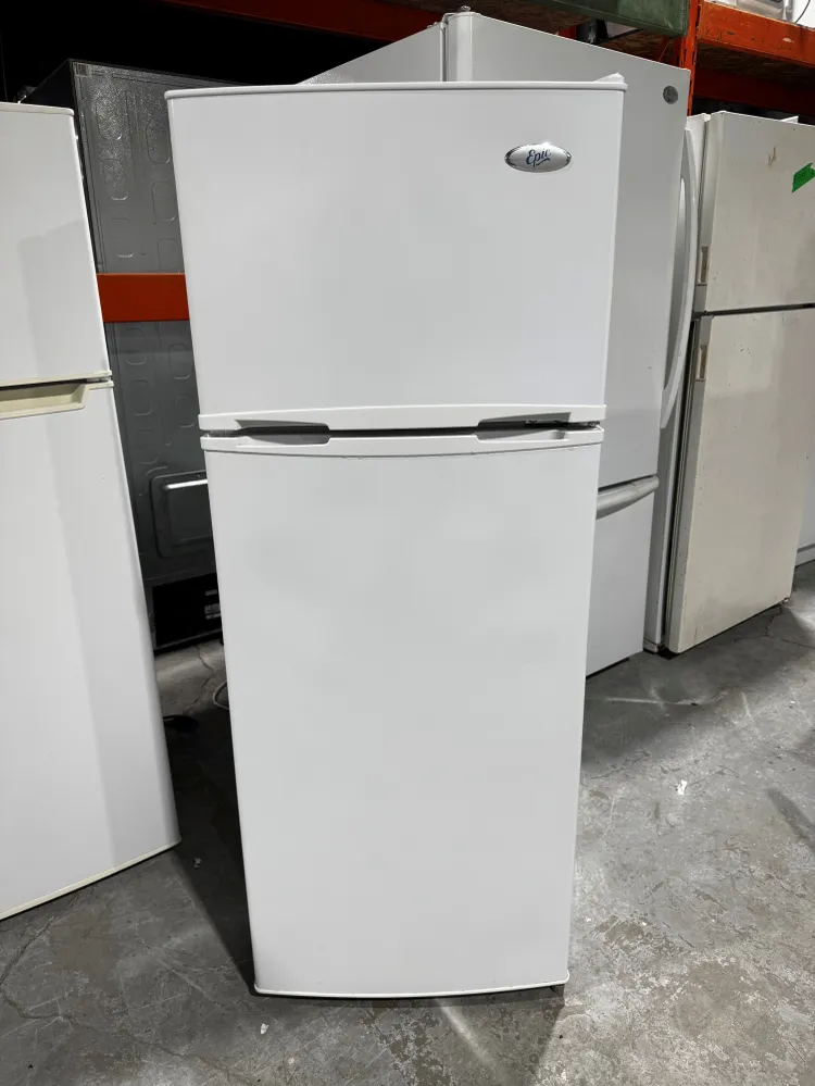 Congélateur armoire Réfrigérateur 22po | ER82W - Epic *** USAGÉ ***