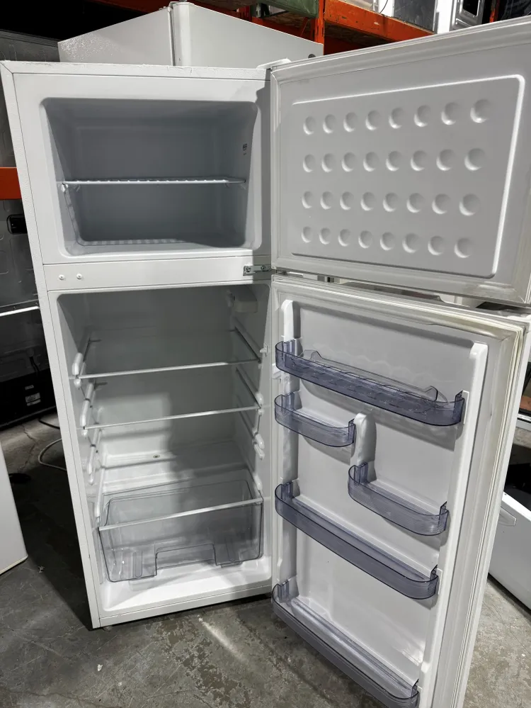 Congélateur armoire Réfrigérateur 22po | ER82W - Epic *** USAGÉ ***