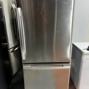 Congélateur Coffre Réfrigérateur 30po Inox congélateur en bas | EB9FVHRWS01 - Whirlpool *** USAGÉ ***