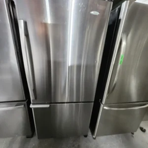 Congélateur Vertical Réfrigérateur 30po Inox congélateur en bas | EB9FVBRWS03 - Whirlpool *** USAGÉ ***