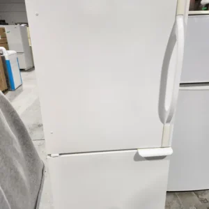 Réfrigérateur 30po Blanc congélateur en bas | Kenmore *** USAGÉ *** | Silencieux | Économique