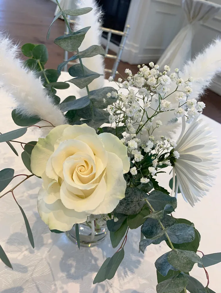 Bohème et pampas À la Boîte à Fleurs de Laval inc.