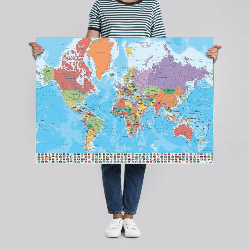 Affiche de carte du monde avec drapeaux En Français (texte français)
