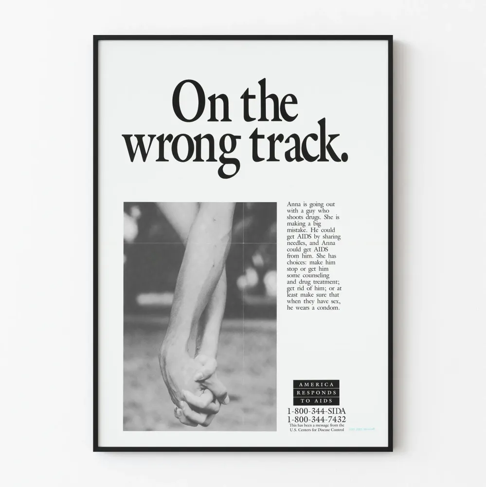 Affiche de Sensibilisation Sida 'On Wrong Track' - Décoration Murale Impactante
