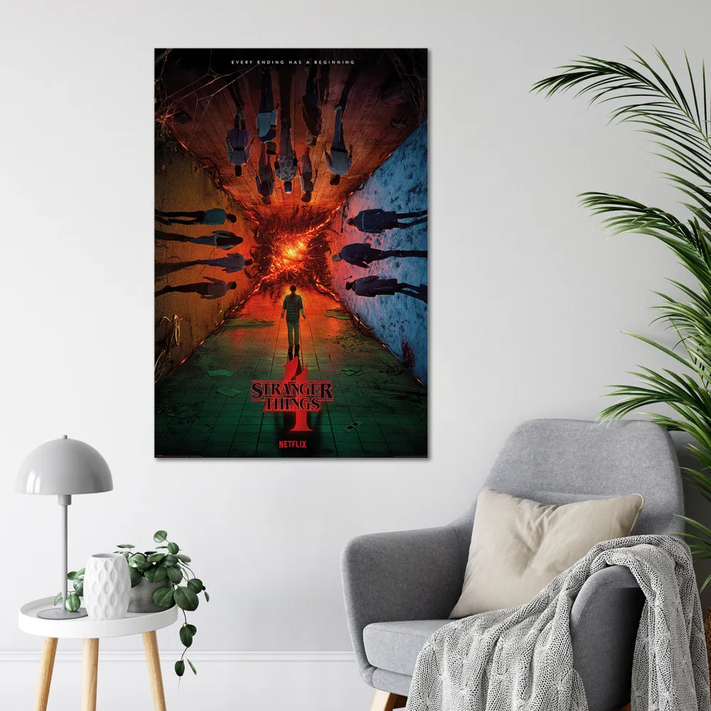 Affiche de Stranger Things 4 : Chaque fin un début
