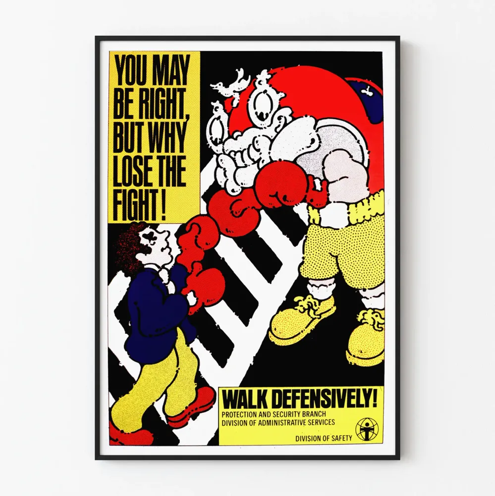 Affiche Vintage de Sécurité Incitant à la Prudence en Marchant