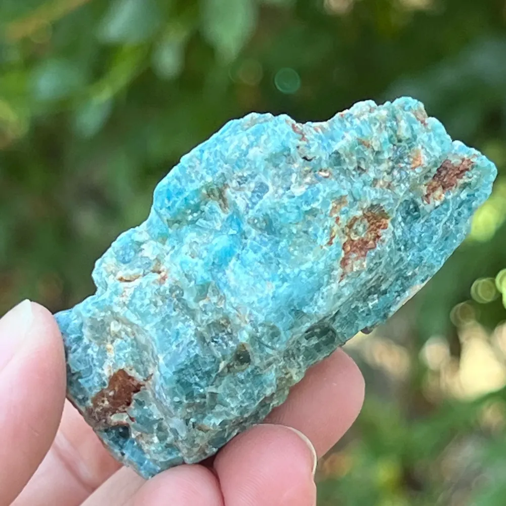 Apatite pierre brute modèle 7