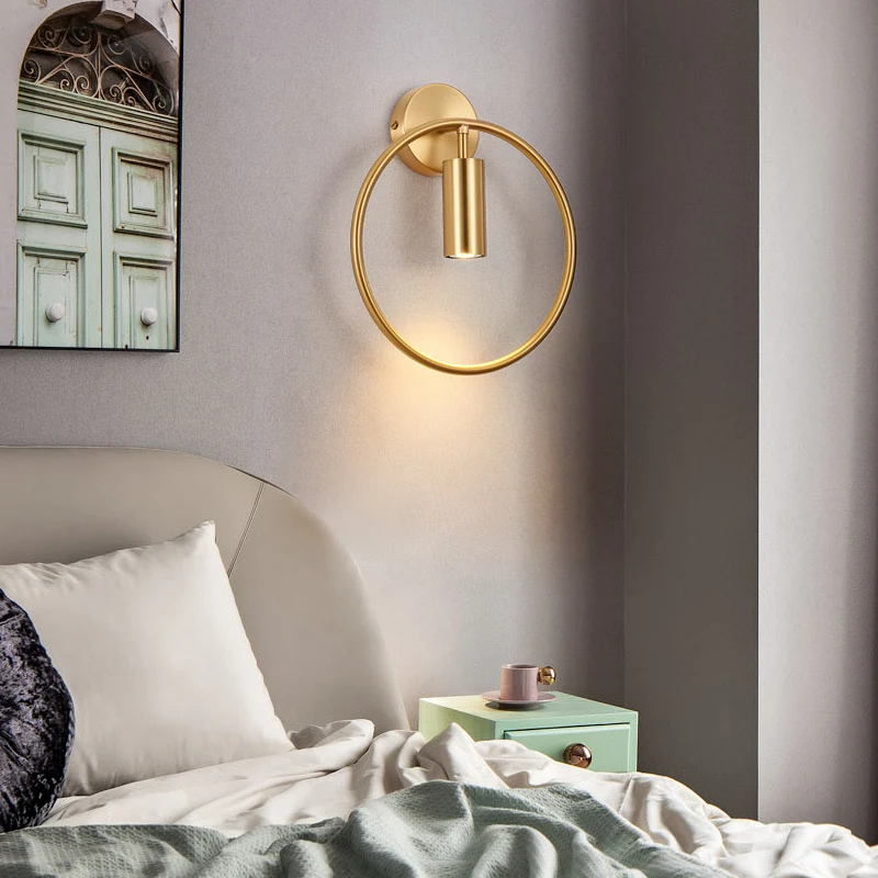 Applique tout en bronze Style nordique Style minimaliste créateur espagnol Tête de lit de chambre Balcon de l'allée