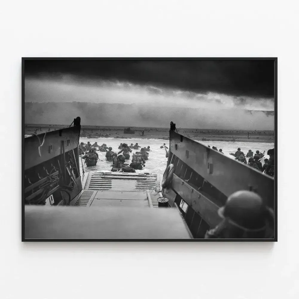 Affiche Debarquement Normandie - Face War par Robert Capa Artem Legrand