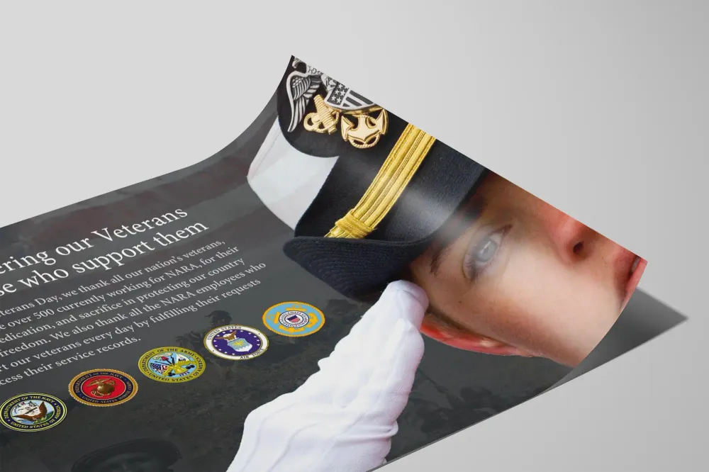 Poster Commémoratif Veterans Day avec Militaire en Salutation Artem Legrand