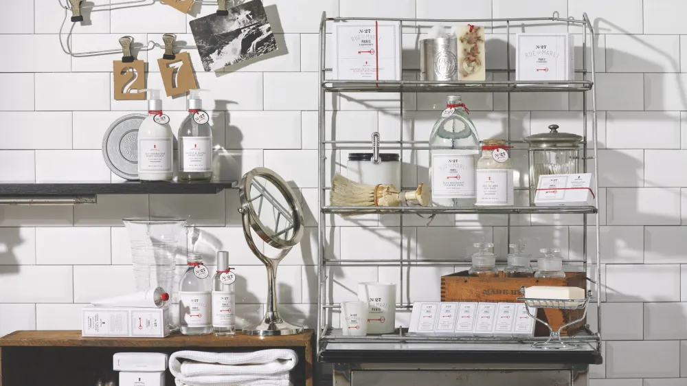 Boîte à parfum en bois précieux RUE DE MARLI