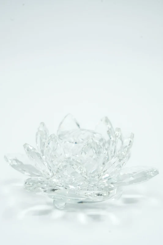 Bougeoir en verre cristal fleur de lotus 10 cm transparent