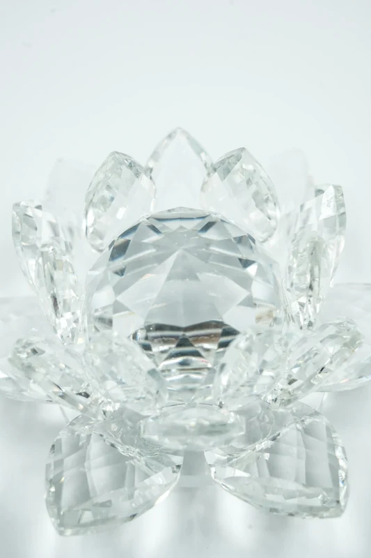 Bougeoir en verre cristal fleur de lotus 10 cm transparent