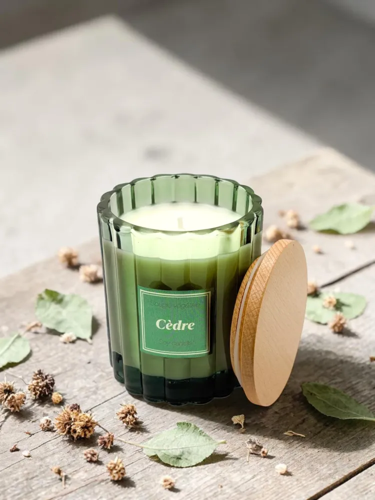 Bougie végétale parfumée - Cèdre