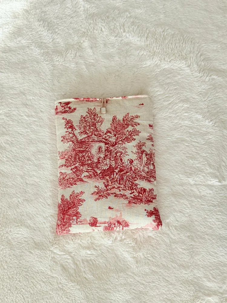 Pochette pour livre toile de jouy Bricoleuse de Lubies